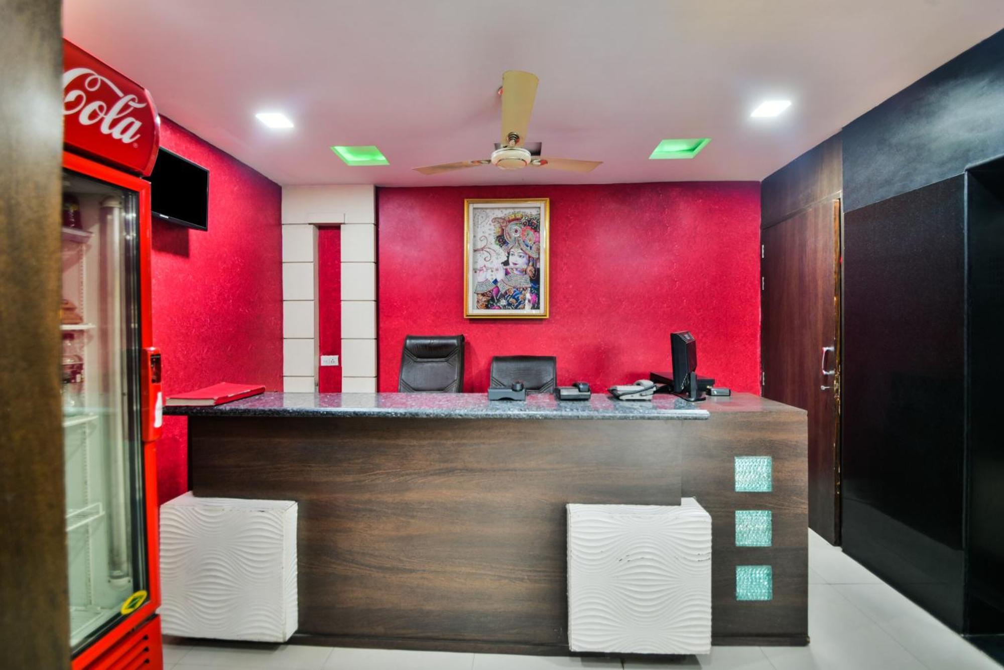 Oyo Hotel Ajanta Hamirgarh Екстер'єр фото