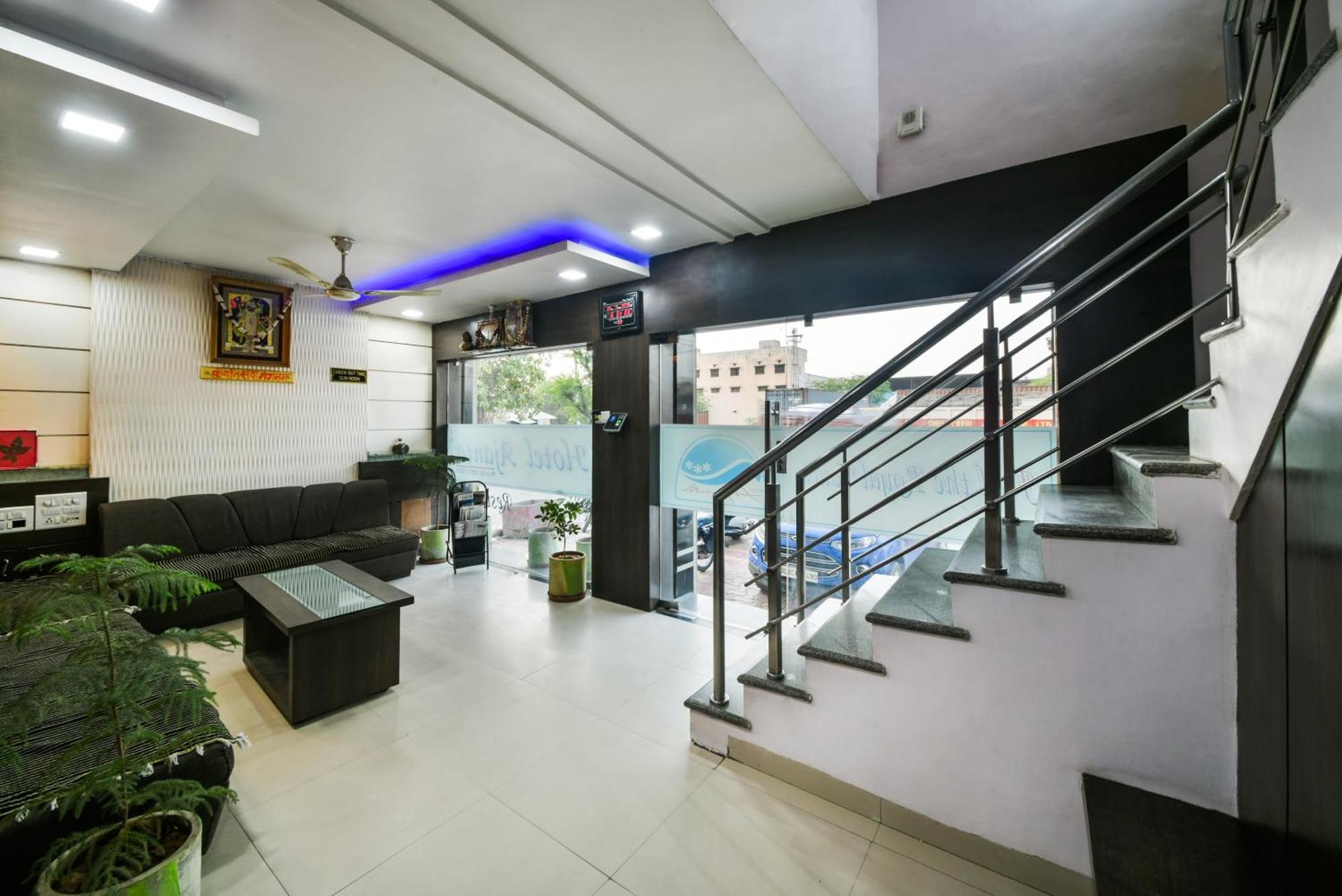 Oyo Hotel Ajanta Hamirgarh Екстер'єр фото