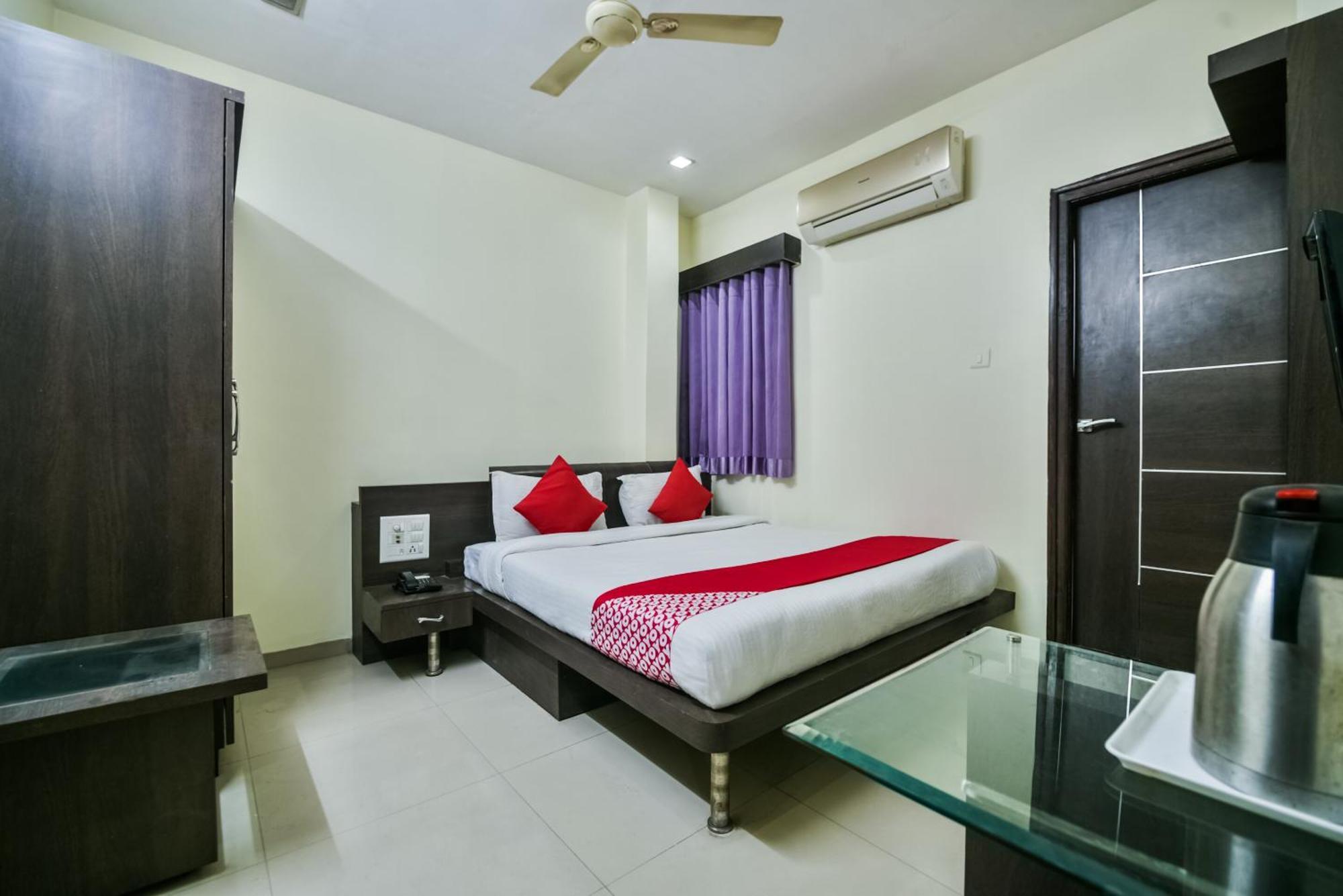 Oyo Hotel Ajanta Hamirgarh Екстер'єр фото